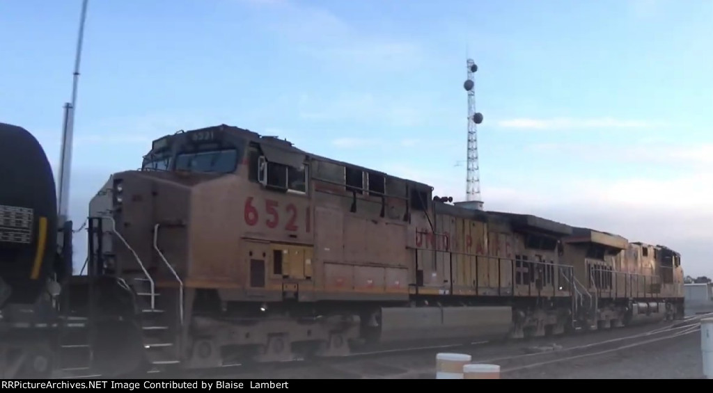 CSX mixed freight